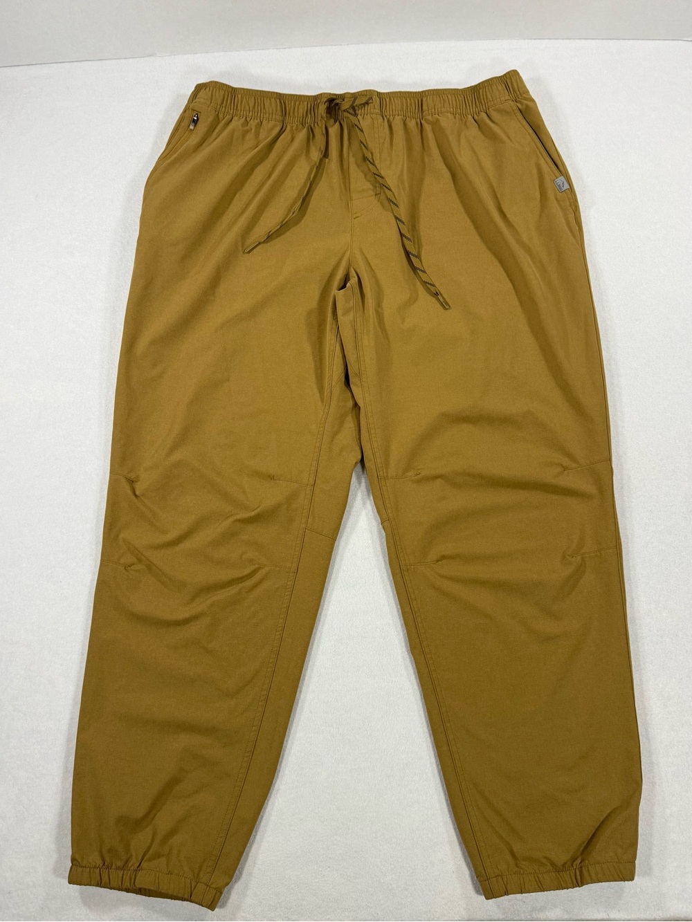 L.L. Bean Men's Multisport Pants Joggers XXL 32 Tan Elastic Waist Drawstring